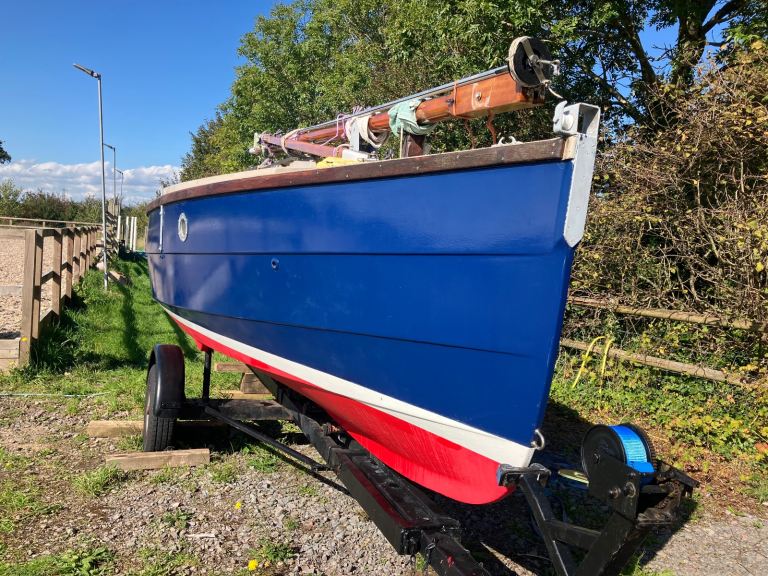 Sailing boat Cornish Shrimper 19