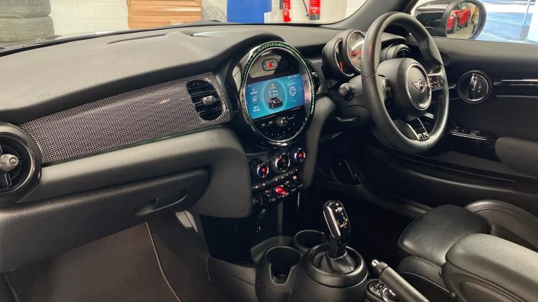 2022 MINI Hatch 2.0 Cooper S Exclusive 3dr Auto Petrol Hatchback Hatchback Petrol Automatic