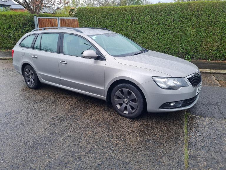 One Years Mot £35 Road Tax 2015 Skoda Superb Estate S Diesel Tdi Air Conditioning Fabulous Car
