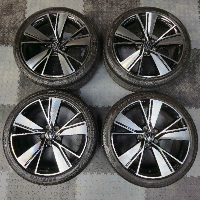 Genuine Volkswagen Golf Bakersfield 18" Alloy Wheels GTI GTD GTE Caddy