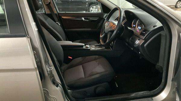 2009 Mercedes-Benz C Class 1.6 C180K BlueEfficiency SE Auto Euro 4 4dr SALOON Petrol Automatic