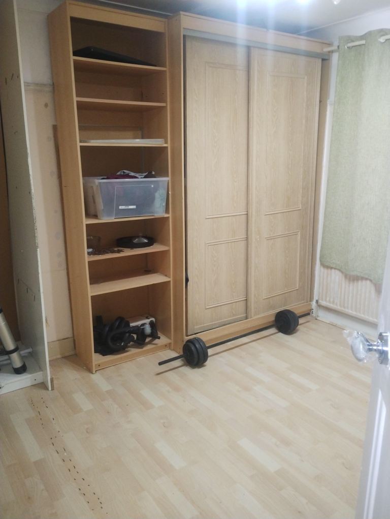 Double room to Let and to Rent £400-600 Ilford Barkingside IG6