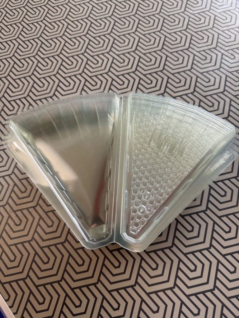 Clear Hinged Cake Slice Container