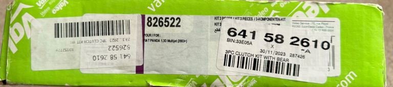 Valeo Clutch Kit with Bear - 641582610- Unused
