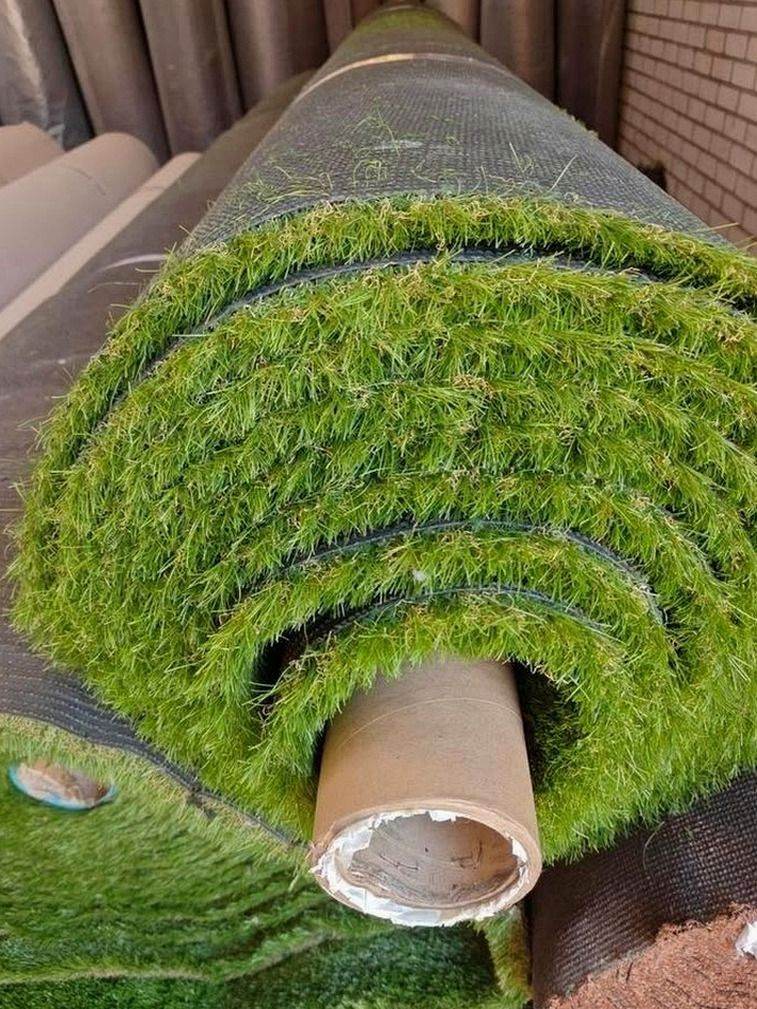 35mm grass Soft synthetic | Best Mid-Range Value – £9/m²