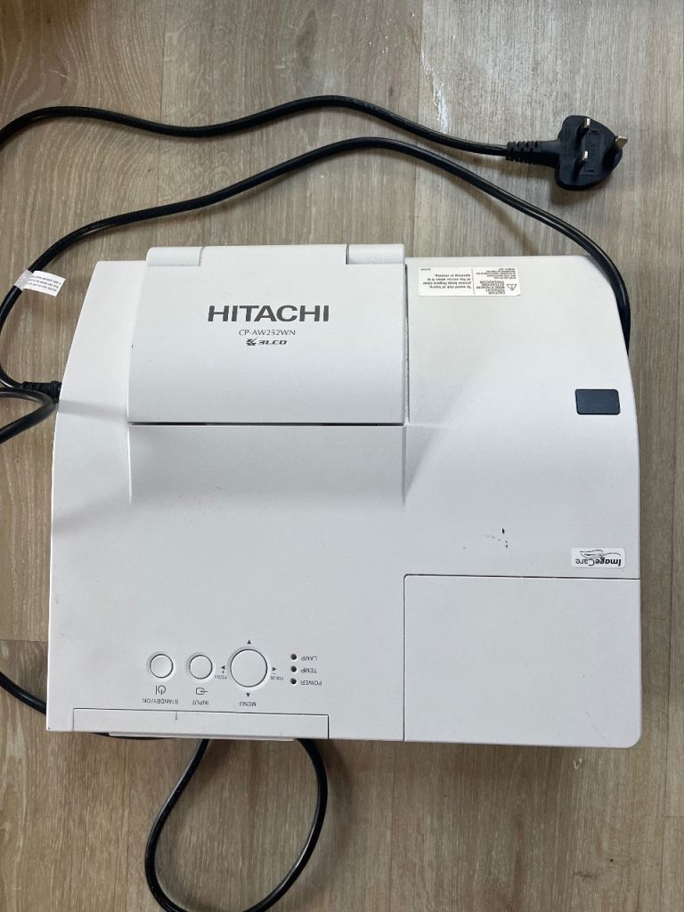 Hitachi CP-S210 Multimedia Projector – Perfect Condition