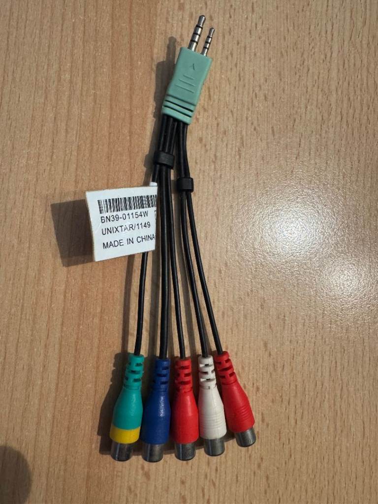 Samsung BN39-01154W audio-video component adapter cable.