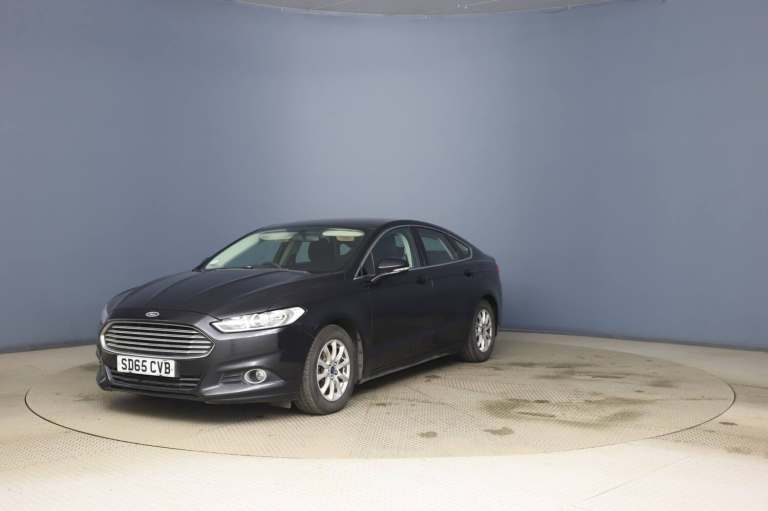 2015 Ford Mondeo 2.0 TDCi ECOnetic Zetec 5dr HATCHBACK DIESEL Manual