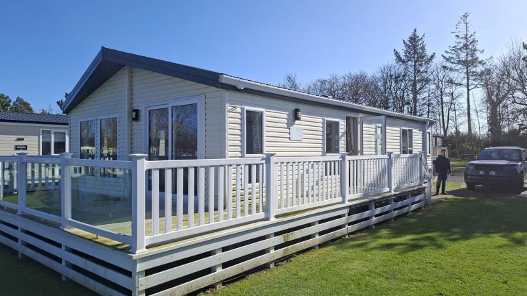 WILLERBY BOSTON 40X20 • 3 BED TWIN LODGE • HUGE SPACE • £44,500