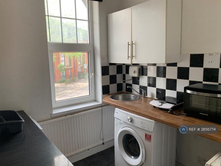 1 bedroom in Cassio Road, Watford, WD18 (#2856774)
