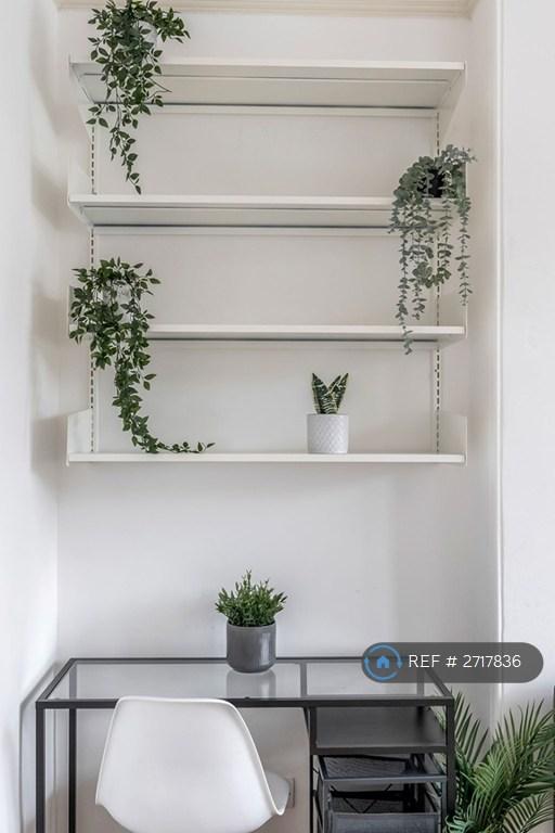 2 bedroom flat in Dalmeny Street, Edinburgh, EH6 (2 bed) (#2717836)