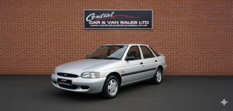 1,6 16V Cabaret Hatchback Classic Retro Car 1 Owner Collection Car