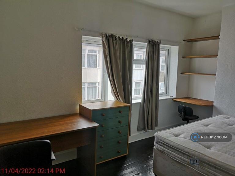 4 bedroom house in St. Martins Place, Brighton, BN2 (4 bed) (#2716014)