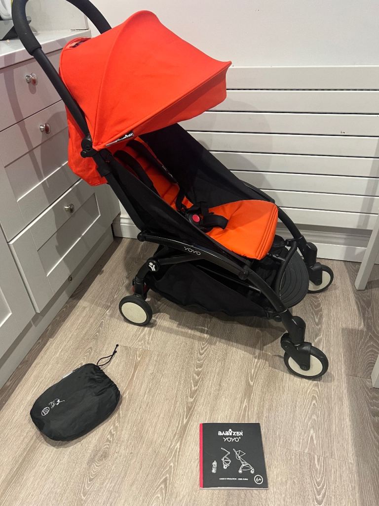 Babyzen Yo-yo pushchair stroller. Immaculate condition. Folds to small carry / airline size
