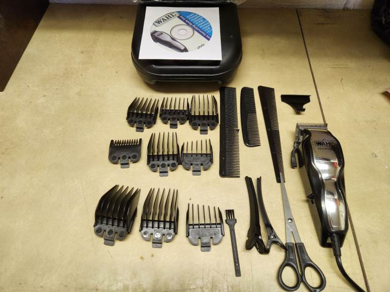 WAHL ELECTRIC TRIMMER.