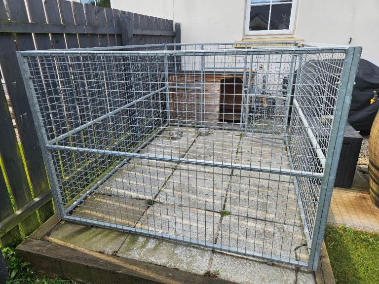 8ft x 6ft x4ft Galvanised Dog Run