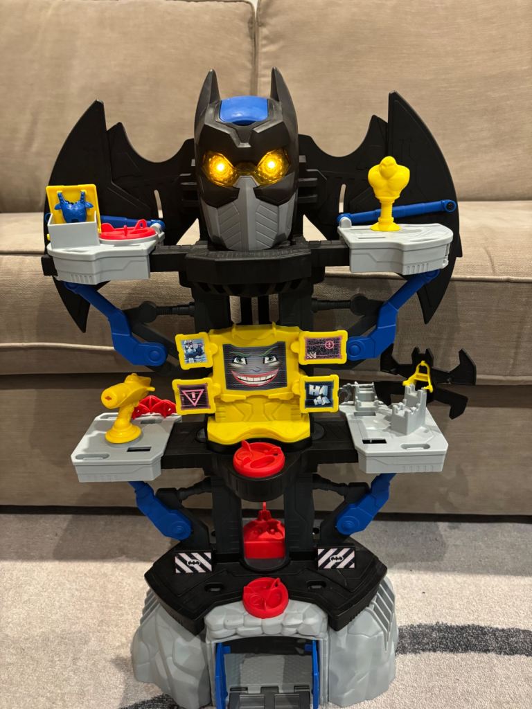 Imaginext Batcave with accessories and Batman figure