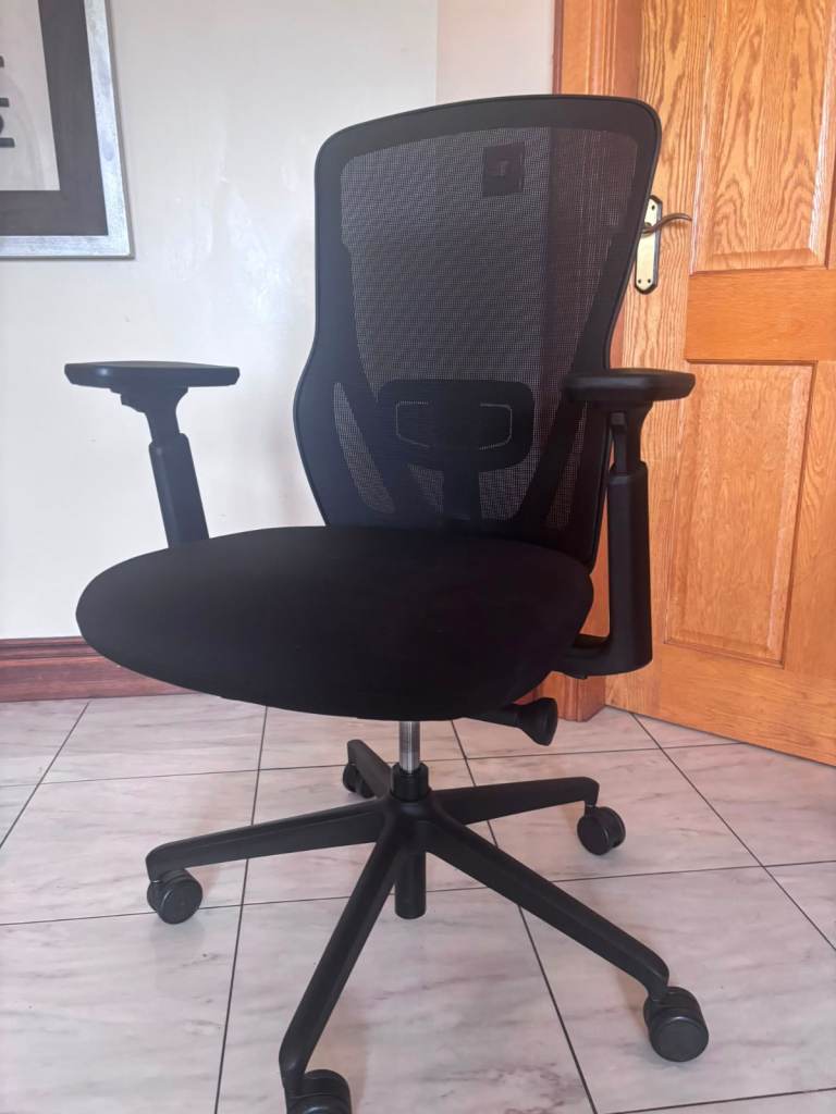 Senator ousby mesh back office chairs 