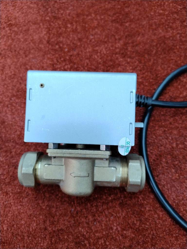 Two port 22mm zone valve