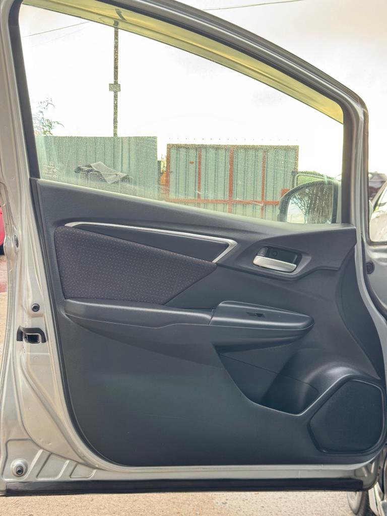 2025 Honda Fit JAZZ 1.5 HYBRID AUTO Hatchback PETROL Automatic