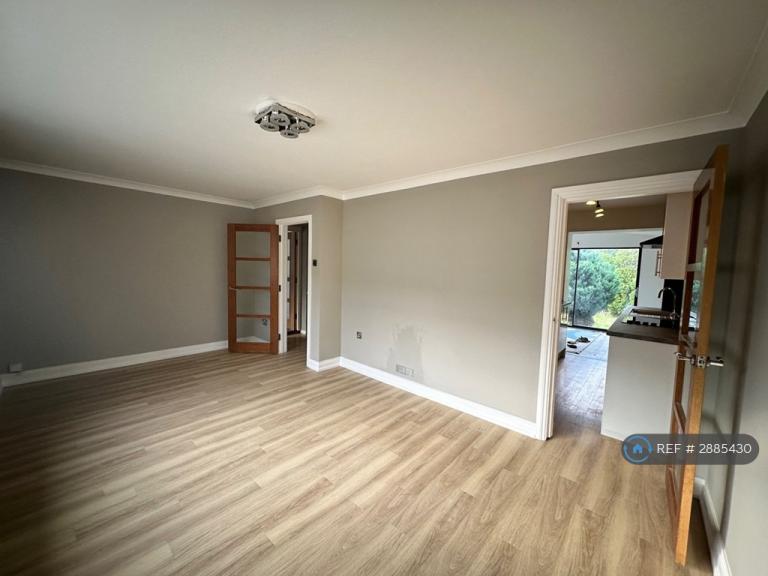 3 bedroom house in Rickyard, Guildford, GU2 (3 bed) (#2885430)