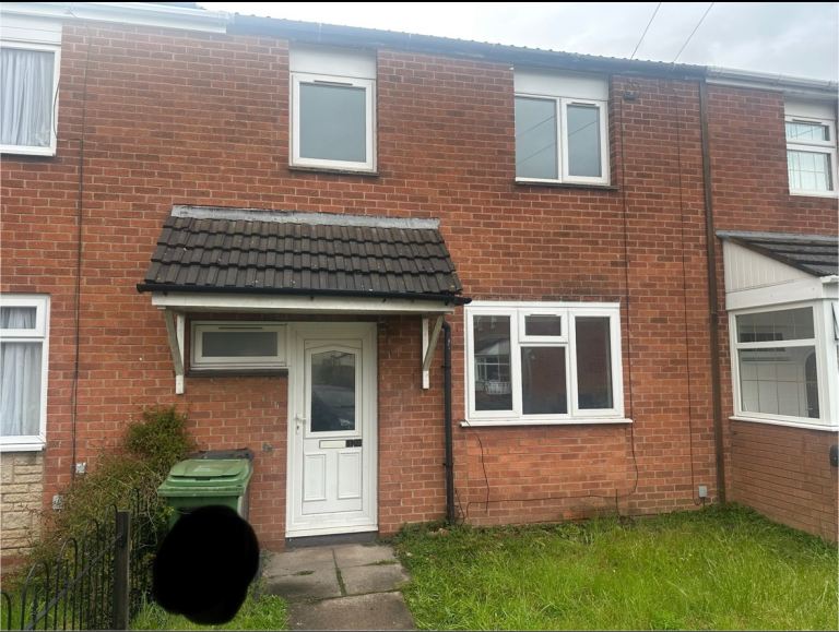 3 bed house in Wolverhampton WV1 4AX