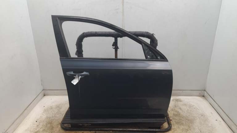 Skoda Octavia Right Front Door O/S 2013-2020 F7y 5 Door Hatchback