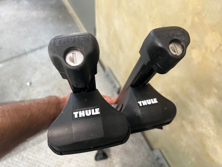 Thule car roof bars / racks