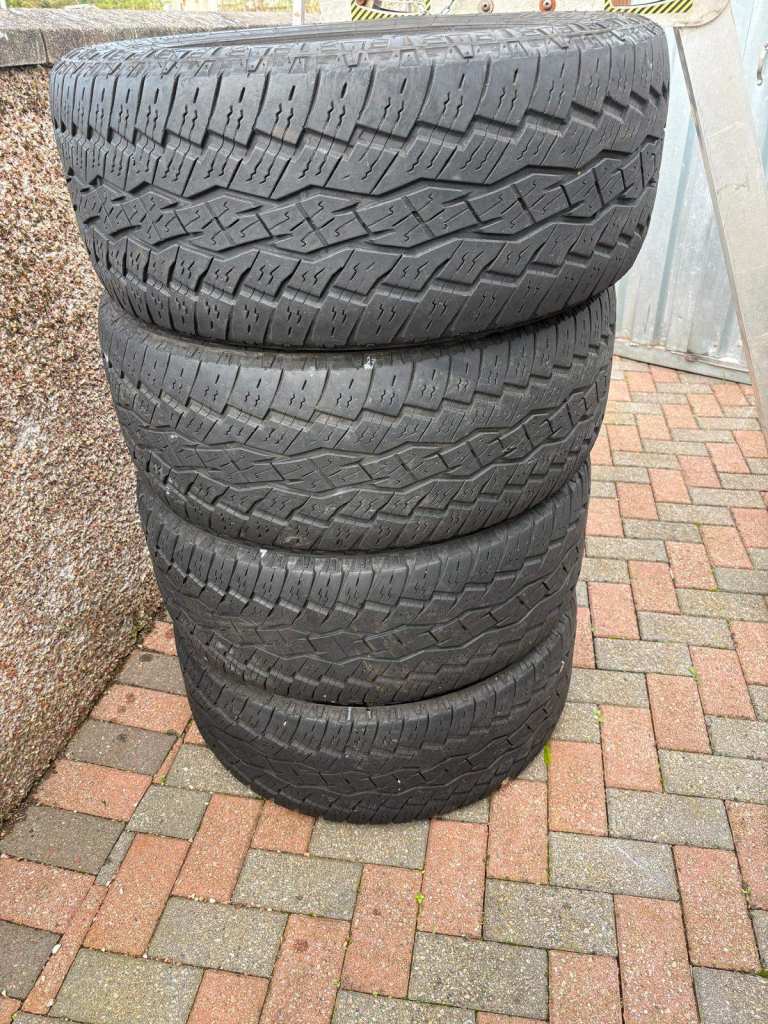 Toyo 20" open country AT plus tyres 