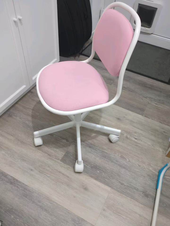 Ikea Girls Desk Chair in great condition