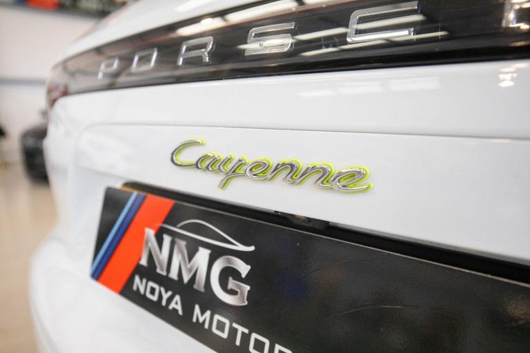 2021 Porsche Cayenne E-Hybrid 5dr Tiptronic S ESTATE PETROL/ELECTRIC Automatic