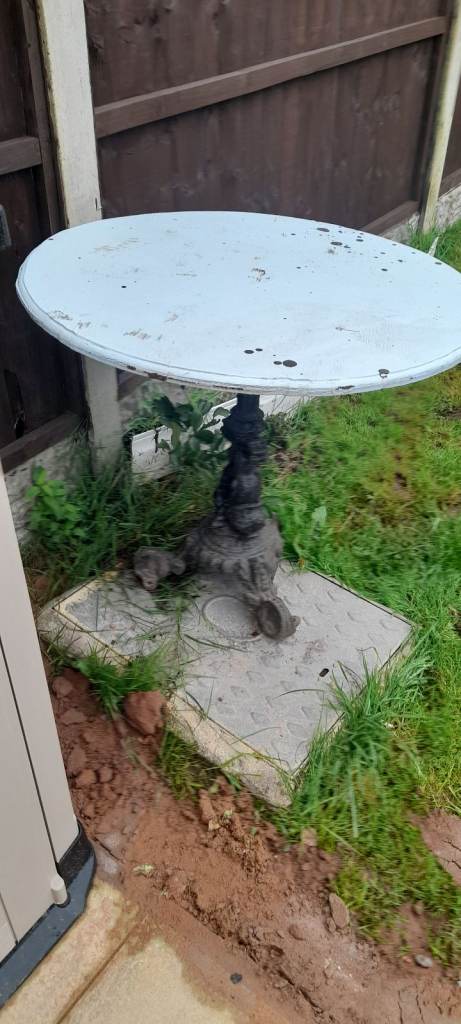 Pub garden table