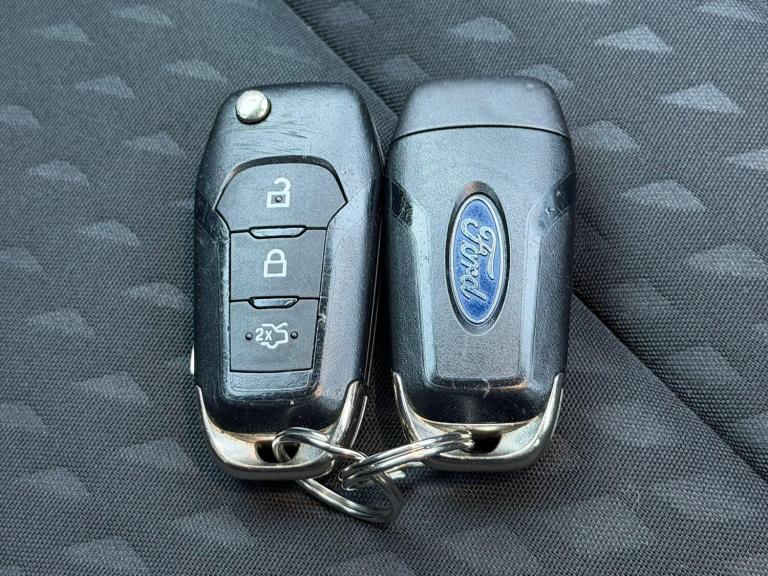 2018 Ford Fiesta 1.0 EcoBoost Zetec 5dr HATCHBACK PETROL Manual