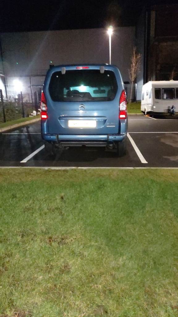 Citroen, BERLINGO MULTISPACE, MPV, 2017, Semi-Auto, 1560 (cc), 5 doors