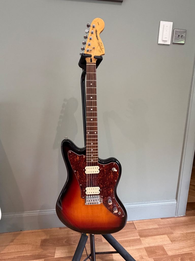 Upgraded 2008 Squier Jagmaster (Sunburst) – Tonerider Pickups & Premium Electronics