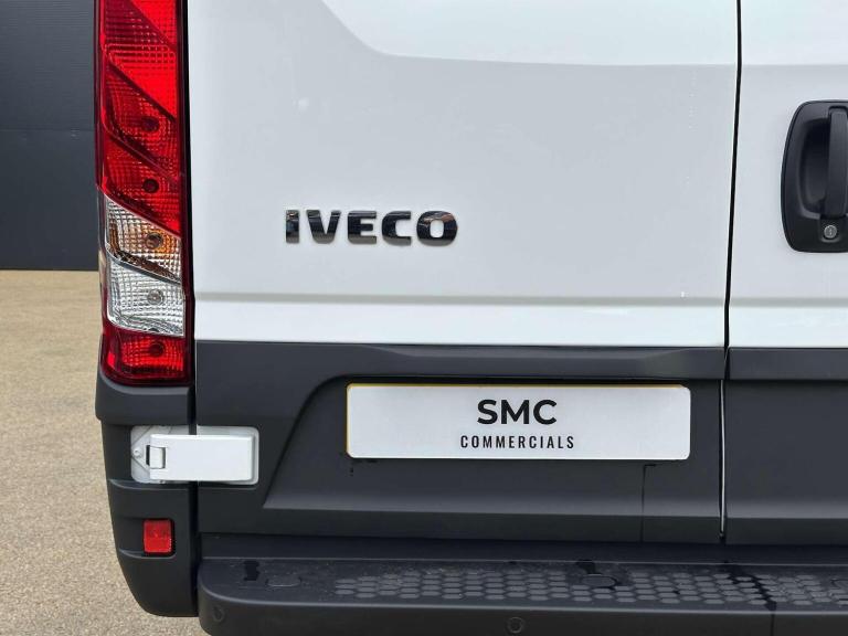 IVECO DAILY 2.3D HPI 14V 35S 4100 LWB H2 Euro 6 (s/s) 5dr 2025