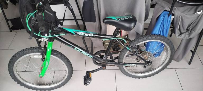Spike Rebel Kids Bike - Black and Green, Good Condition