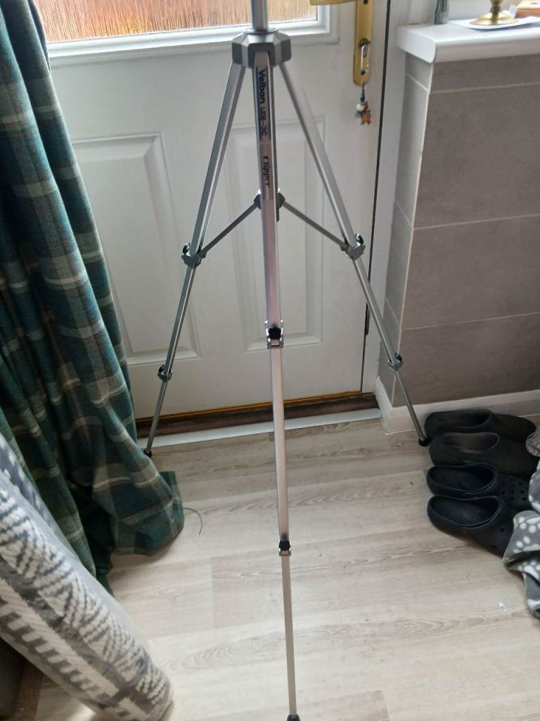 Velbon LE 3C Tripod