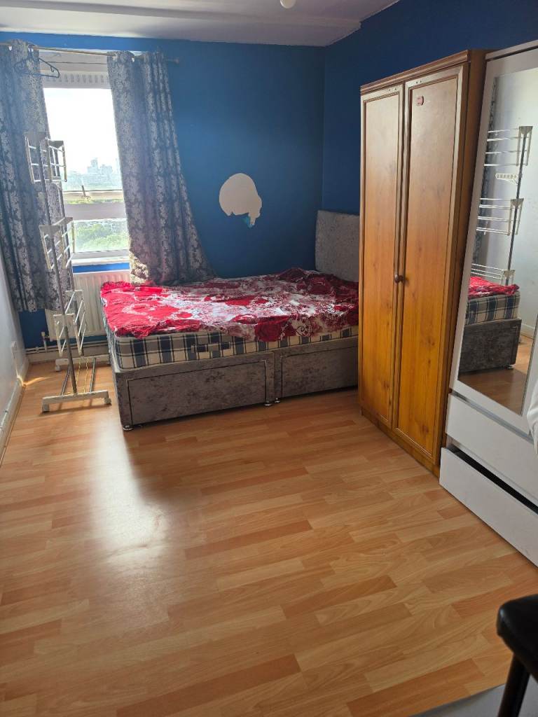 Small double room