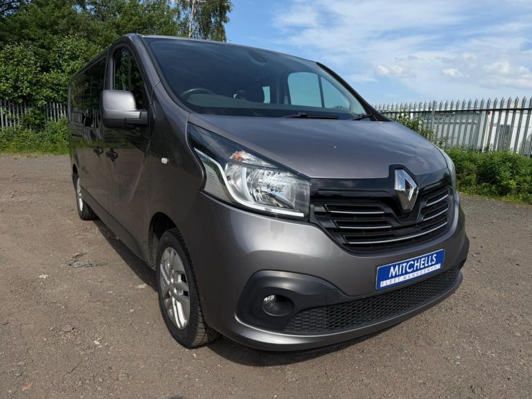 2018 Renault Trafic LL29 ENERGY dCi 125 SPORT NAV CREW VAN WINDOW VAN Diesel Manual