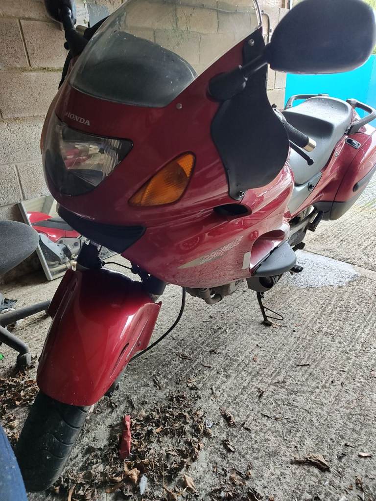 Honda, DEAUVILLE, 2003, 647 (cc)