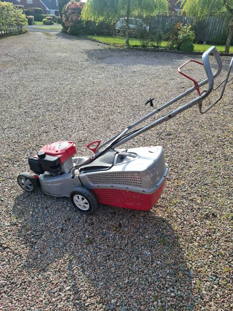 Lawnmower 