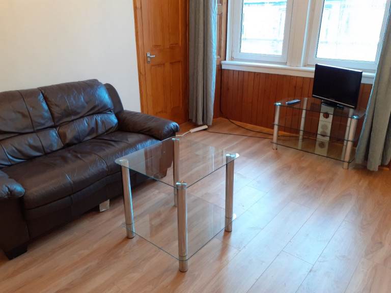 One Bedroom Flat to Rent Dalmeny Street, Leith