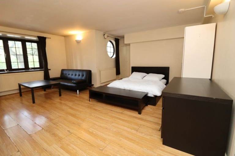 🏠 Premium Double Room In Limehouse E14 8EG | Near Station | Available Now ✨🤍