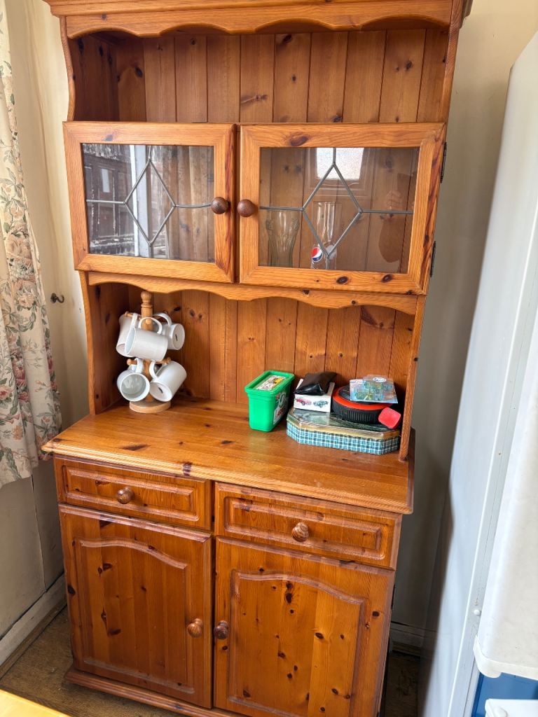 Kitchen dresser