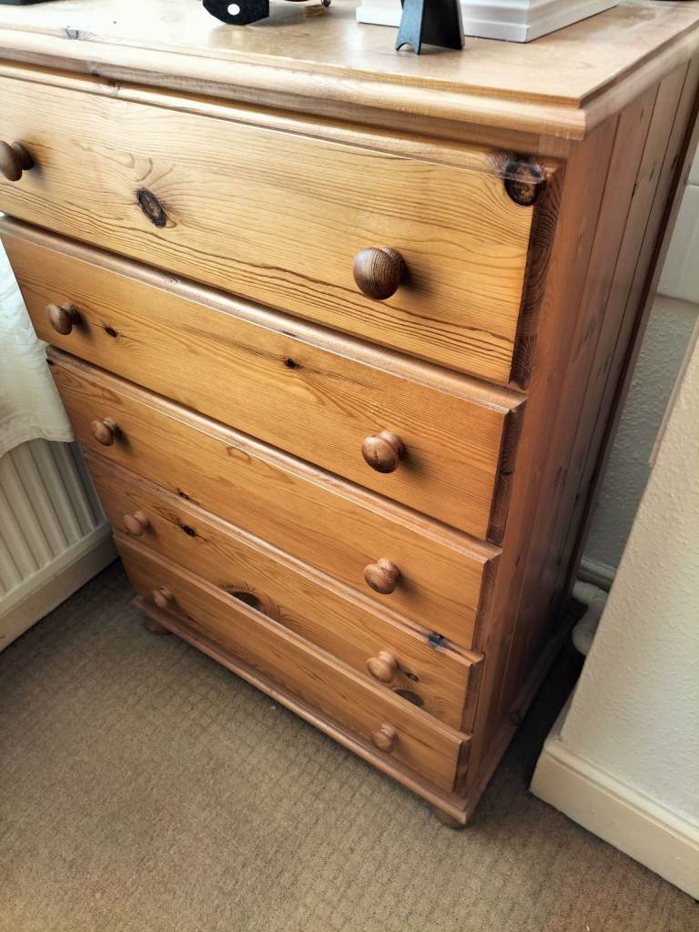 Pine Bedroom Furniture 