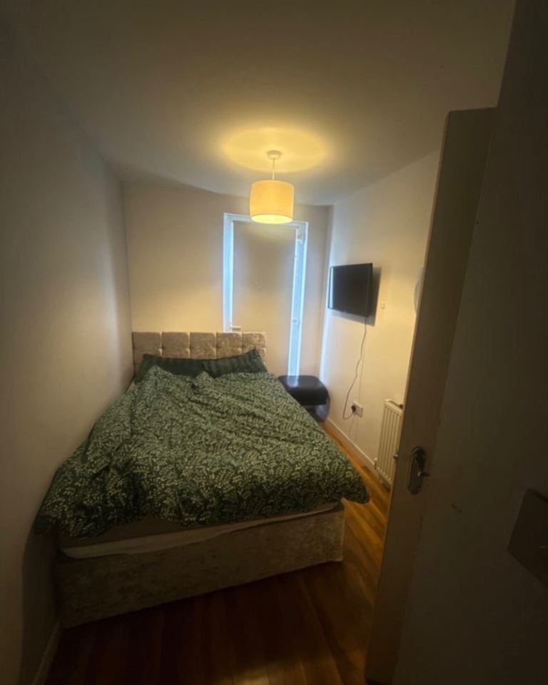 Room to rent 