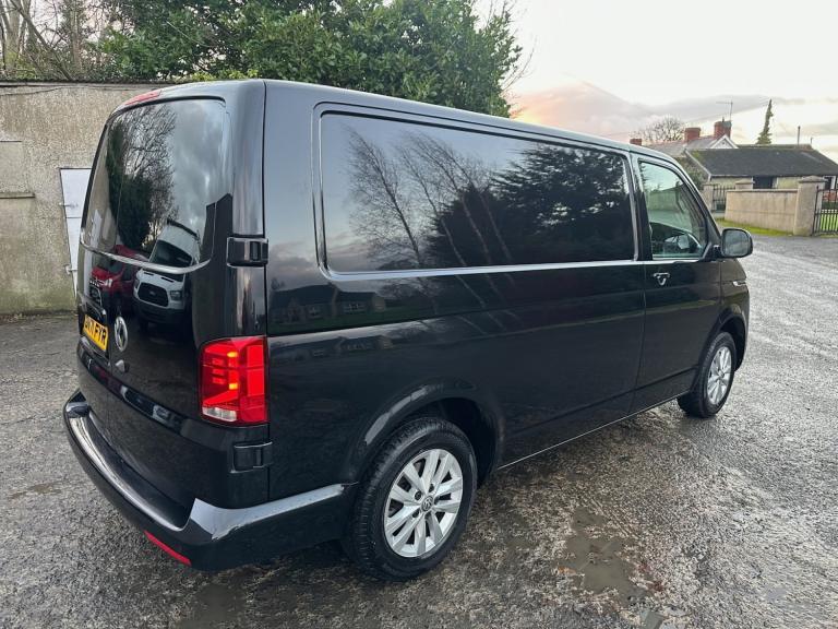 VOLKSWAGEN TRANSPORTER 2.0 TDI T28 Highline 2021