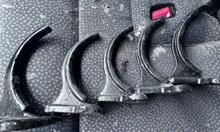 Cast iron gutter brackets for £25.00