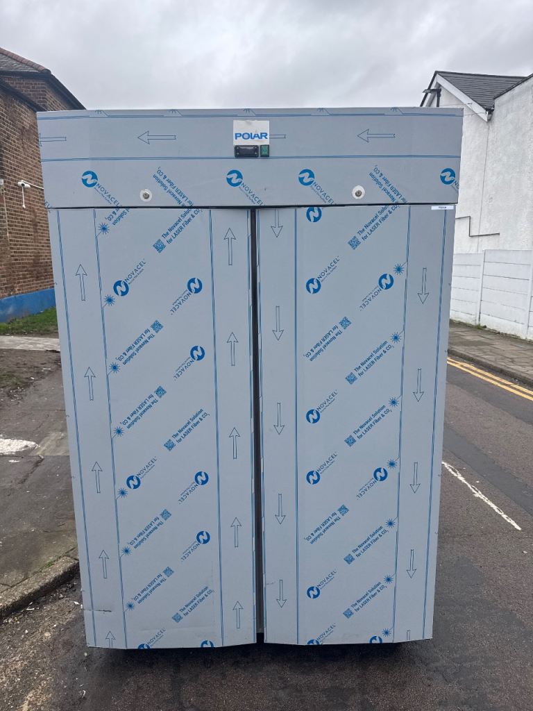 Commercial double door fridge brand new polar make top quality cafe shop restaurant 